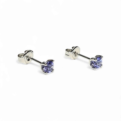White gold earring with tanzanite