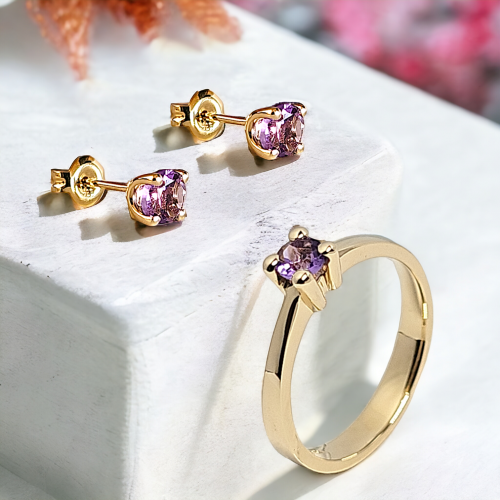 Yellow gold earring with amethysts