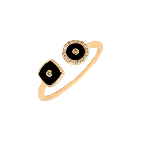 Yellow gold ring with onyx and diamonds